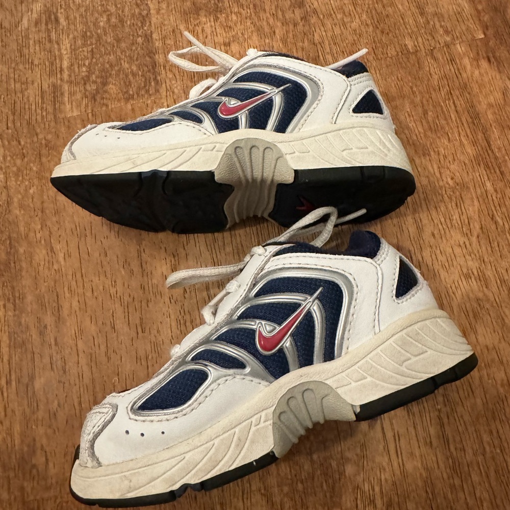 Nike Dad Style Sneakers Tennis Shoes Early 2000s toddler size 6